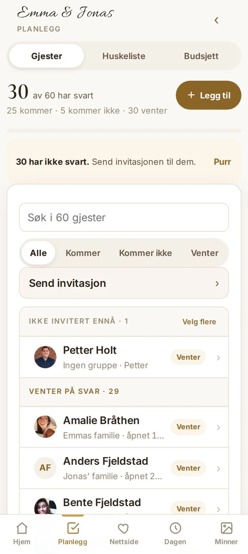 Gjestelista i appen: hvor mange som har svart, en purreknapp for dem som ikke har, og gjestene listet med gruppe og svarstatus.